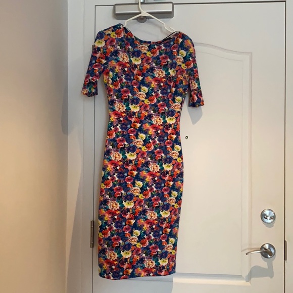 Zara dress - Picture 2 of 3